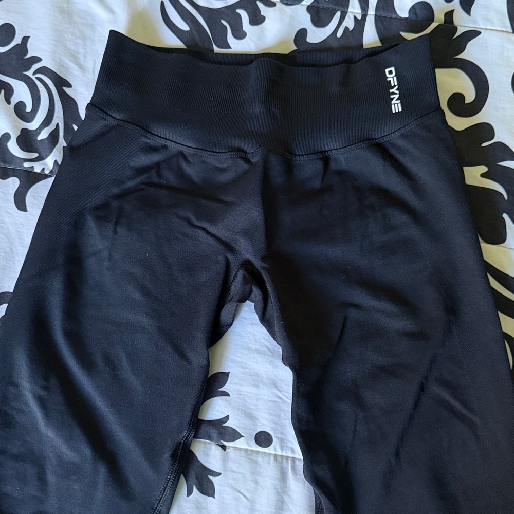Dfyne Impact Flare Leggings - Picture 2 of 4